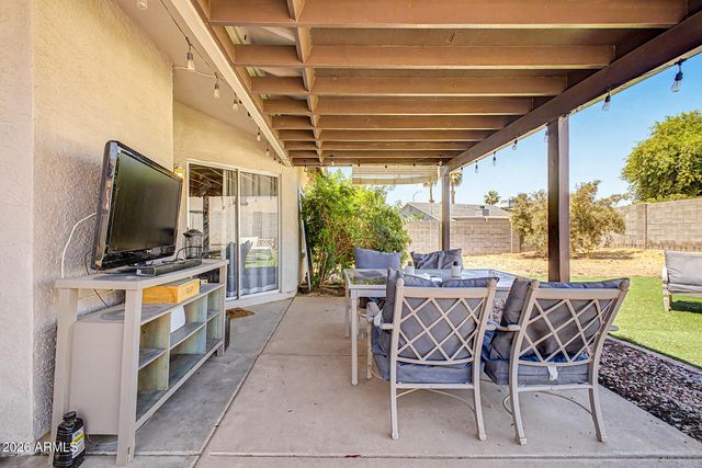 6032 E IVY Street, Mesa, AZ 85205
