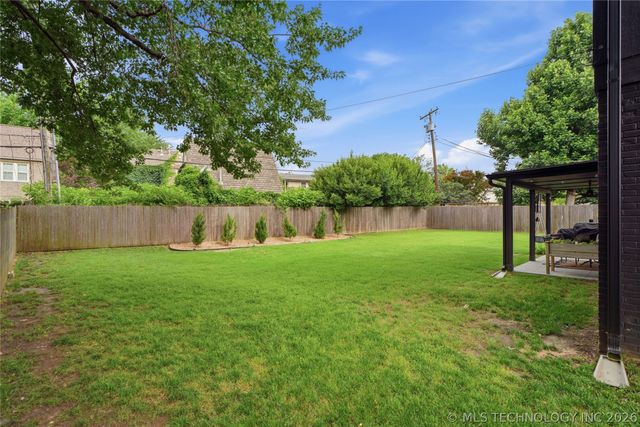 2224 Utica Avenue, Tulsa, OK 74114