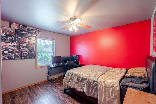 183 W 128th Avenue, Crown Point, IN 46307