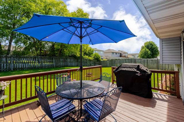 183 W 128th Avenue, Crown Point, IN 46307