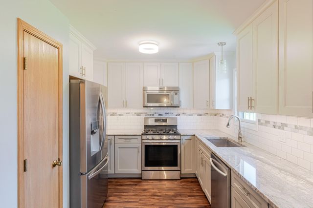 183 W 128th Avenue, Crown Point, IN 46307