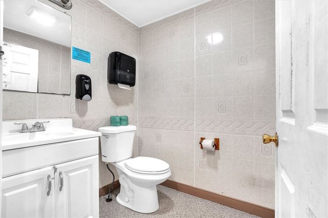 3006 Lewis Run Rd, Jefferson Hills, PA 15025