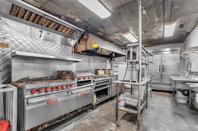 3006 Lewis Run Rd, Jefferson Hills, PA 15025