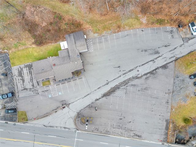 3006 Lewis Run Rd, Jefferson Hills, PA 15025