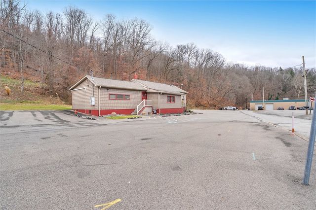 3006 Lewis Run Rd, Jefferson Hills, PA 15025