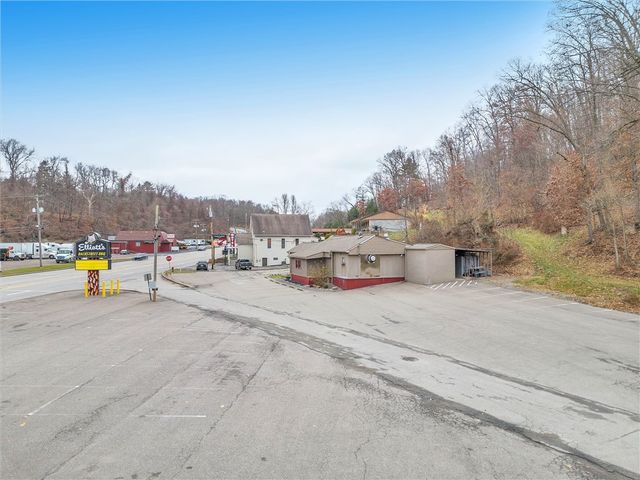 3006 Lewis Run Rd, Jefferson Hills, PA 15025