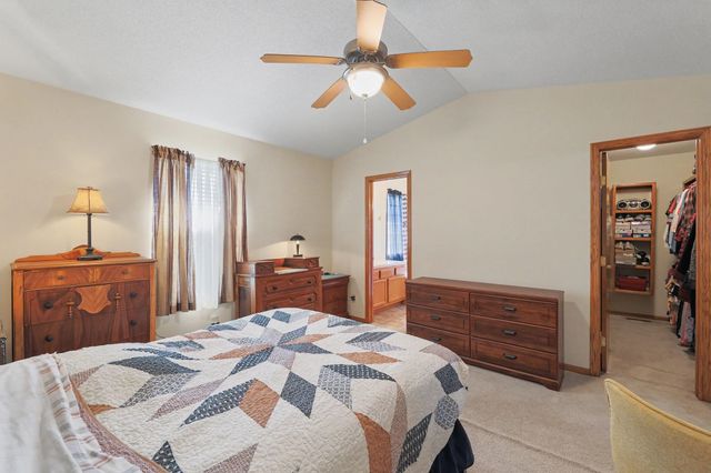 610 S Stoneridge St, Valley Center, KS 67147