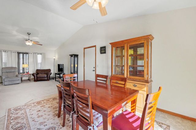 610 S Stoneridge St, Valley Center, KS 67147