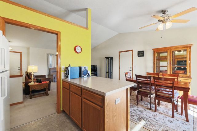 610 S Stoneridge St, Valley Center, KS 67147