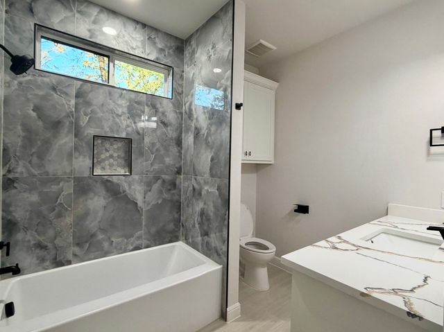 208 Driftwood Drive, Trinidad, TX 75163