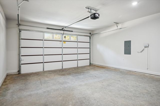 208 Driftwood Drive, Trinidad, TX 75163