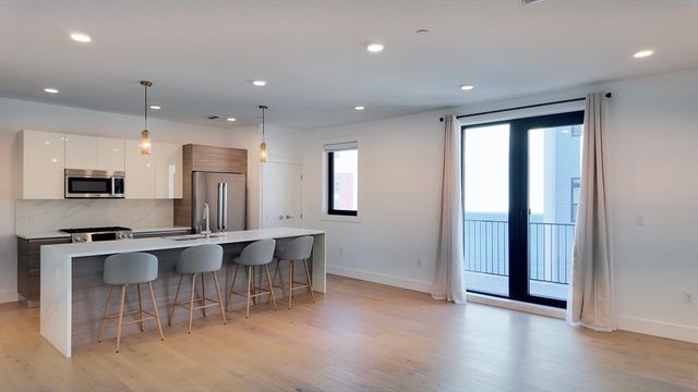 30 Penniman Rd 305, Boston, MA 02134