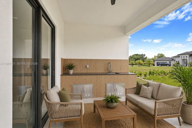6186 N Everglades Boulevard, Naples, FL 34120
