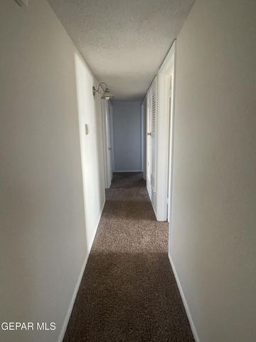 5761 LONGVIEW Drive, El Paso, TX 79924