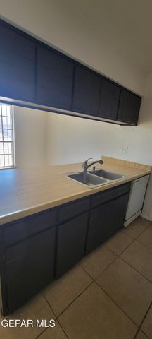 5761 LONGVIEW Drive, El Paso, TX 79924