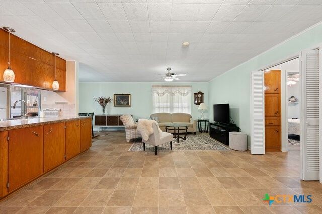 713 W Mary Jane Drive, Killeen, TX 76541