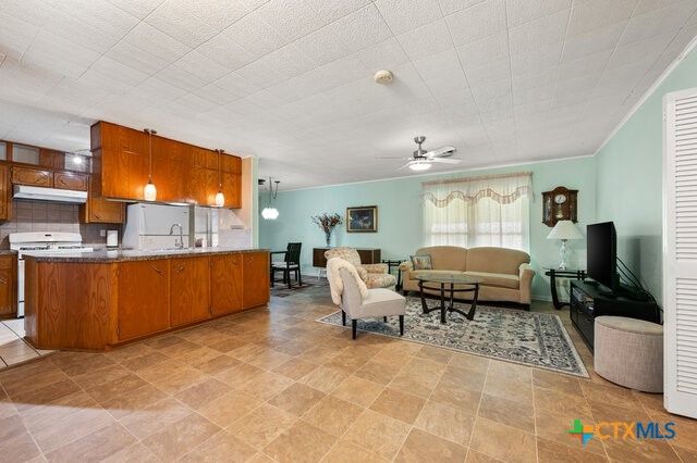 713 W Mary Jane Drive, Killeen, TX 76541