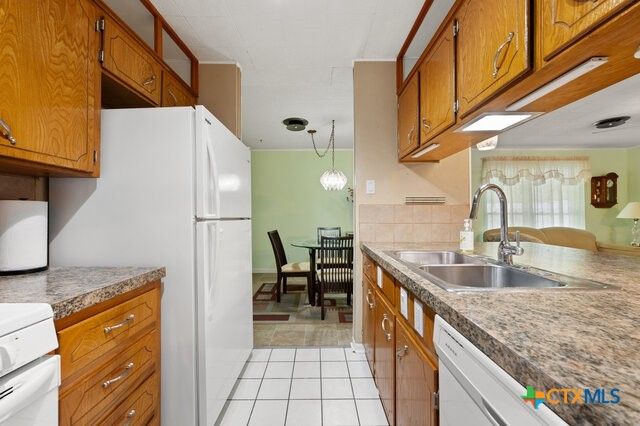 713 W Mary Jane Drive, Killeen, TX 76541