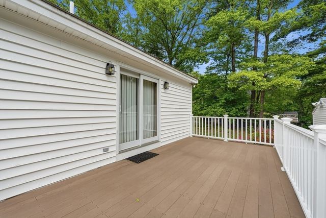 15 Shawsheen St, Tewksbury, MA 01876