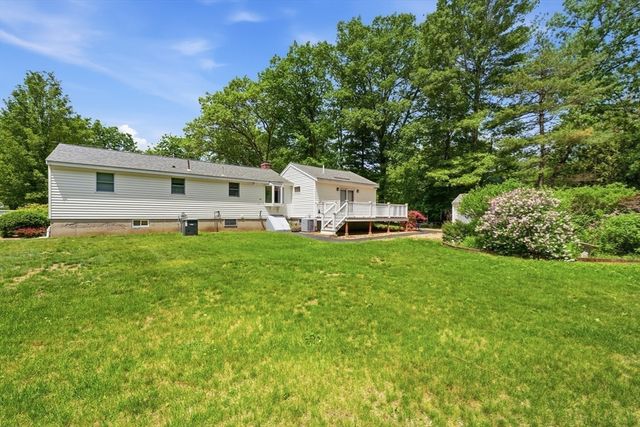 15 Shawsheen St, Tewksbury, MA 01876