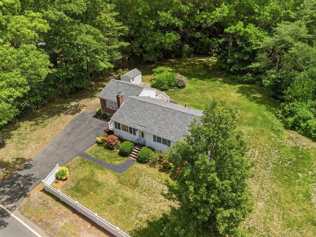 15 Shawsheen St, Tewksbury, MA 01876