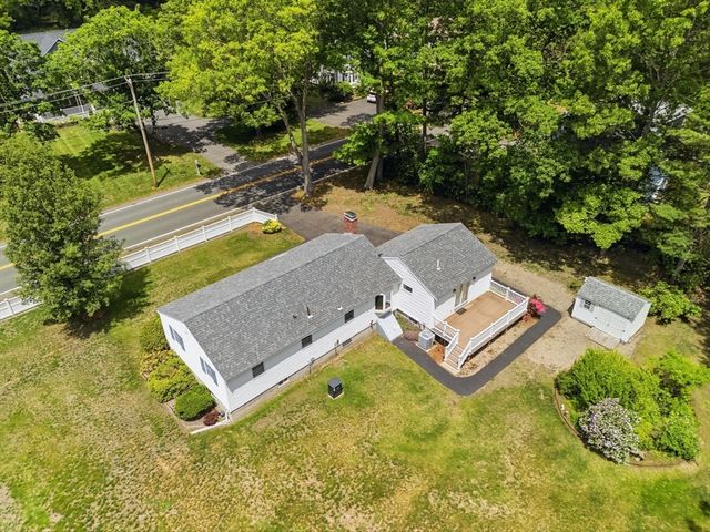 15 Shawsheen St, Tewksbury, MA 01876