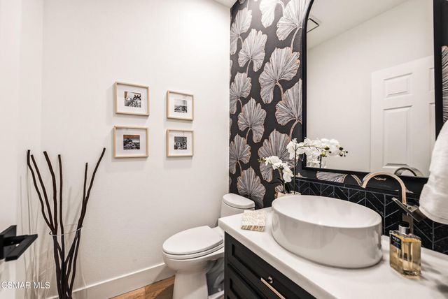 2810 Rikkard Drive, Thousand Oaks, CA 91362