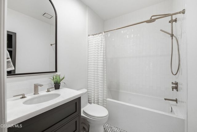 2810 Rikkard Drive, Thousand Oaks, CA 91362