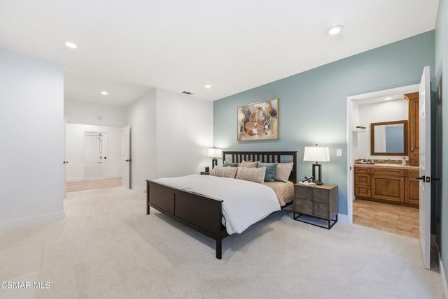 2810 Rikkard Drive, Thousand Oaks, CA 91362