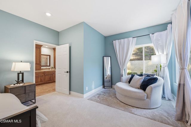 2810 Rikkard Drive, Thousand Oaks, CA 91362