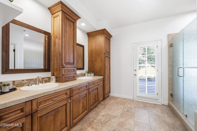 2810 Rikkard Drive, Thousand Oaks, CA 91362