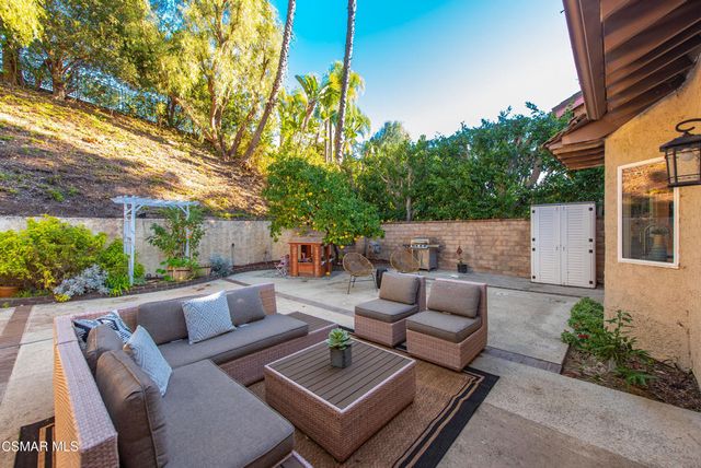 2810 Rikkard Drive, Thousand Oaks, CA 91362