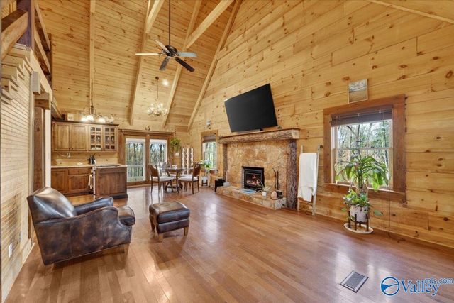 92 Oakmont Trail, Somerville, AL 35670