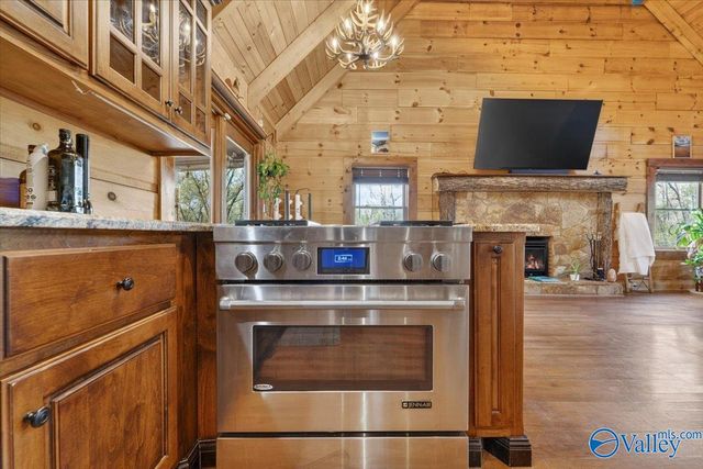 92 Oakmont Trail, Somerville, AL 35670