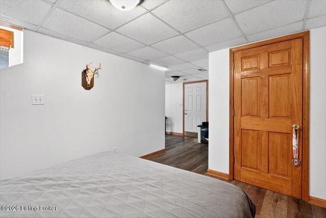6200 Whispering Hills Blvd, Louisville, KY 40219