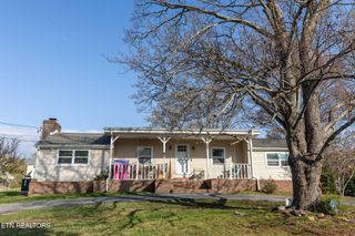 503 Black Oak Dr., Knoxville, TN 37912