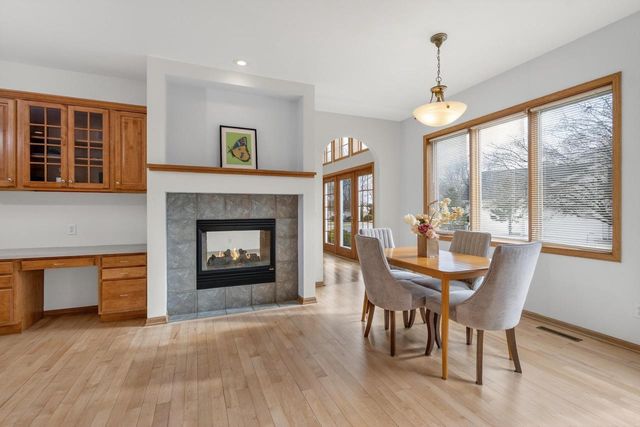 8701 Nelson Crossing, Verona, WI 53593