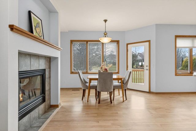 8701 Nelson Crossing, Verona, WI 53593