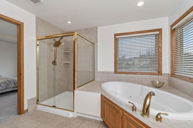 8701 Nelson Crossing, Verona, WI 53593