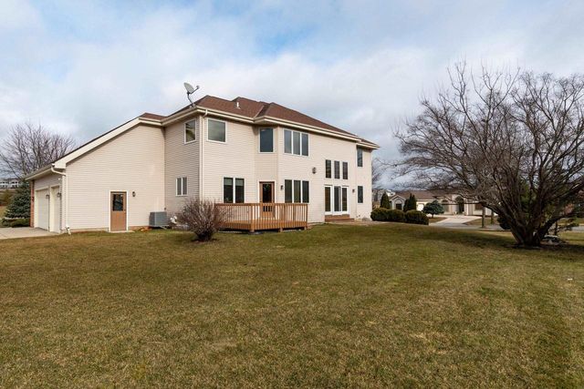 8701 Nelson Crossing, Verona, WI 53593