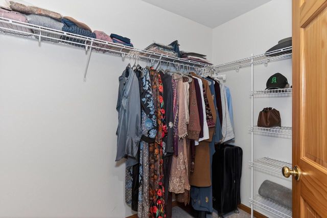 8701 Nelson Crossing, Verona, WI 53593