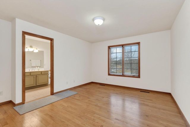 8701 Nelson Crossing, Verona, WI 53593