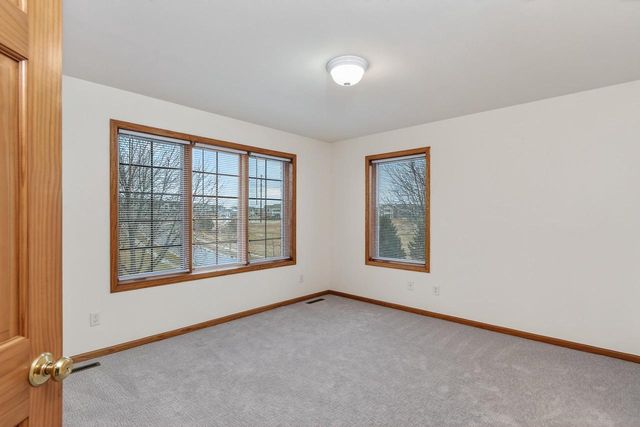 8701 Nelson Crossing, Verona, WI 53593