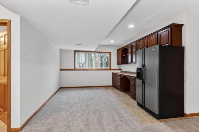 8701 Nelson Crossing, Verona, WI 53593