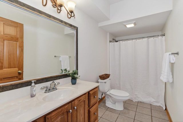 8701 Nelson Crossing, Verona, WI 53593