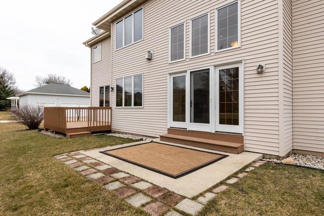 8701 Nelson Crossing, Verona, WI 53593