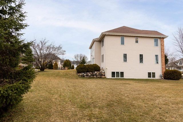 8701 Nelson Crossing, Verona, WI 53593