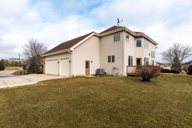 8701 Nelson Crossing, Verona, WI 53593