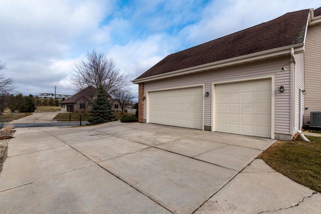 8701 Nelson Crossing, Verona, WI 53593