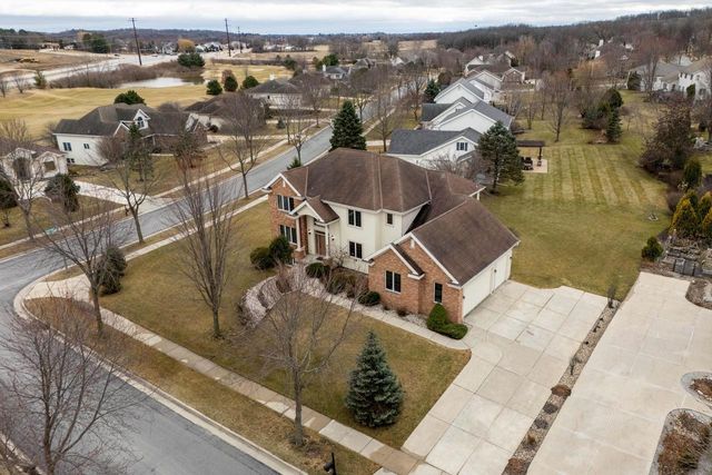 8701 Nelson Crossing, Verona, WI 53593